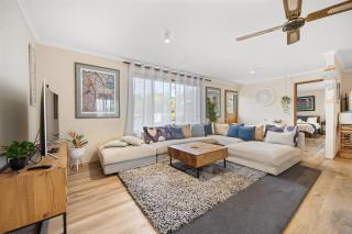 INVERLOCH - 2 Separate Houses in one! - Inverloch - 6