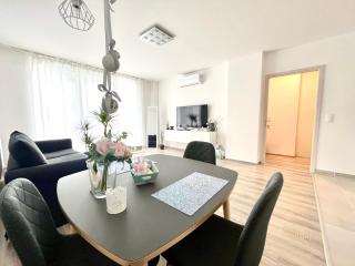 West Budapest-Edge of Downtown-Free Parking - Budapest - 0