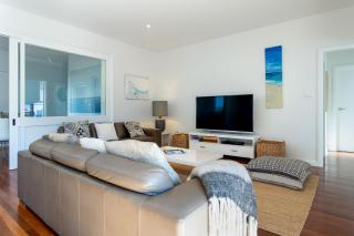 Nikabel Beach House I Private Properties - Dunsborough - 3