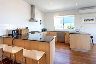 Nikabel Beach House I Private Properties - Dunsborough - 5