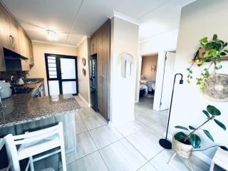 Homey Apartment near Walmer - 6