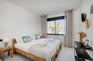 Brand New Gorgeous 2 Bed Apartment at Estepona Hills! - 5