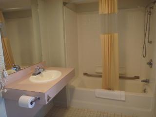 Americas Best Value Inn Saint Ignace - Saint Ignace - 5