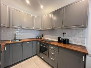 2BR 2BA with private patio your serene escape - Gibilterra - 8