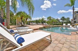 Style & Luxury: Pool, Spa, Cinema & Theme Rooms - 9