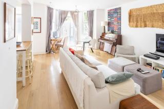 Superior 5* Kensington, London Flat + Free Wi-Fi - 3