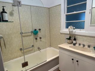 Daisy Cottage on Duke 1BR - Yarram - 1