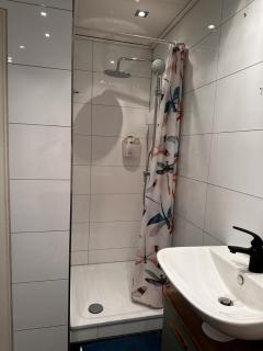 A&V Apartments Wunderschöne Rheinblick Wohnung zum entspannen Apt Ela - Duisburgo - 8