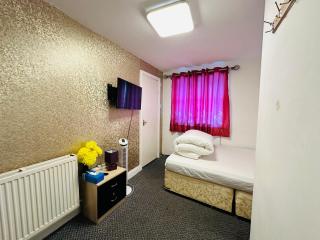 UNIQUE PRIVATE ROOMS - Bolton - 4