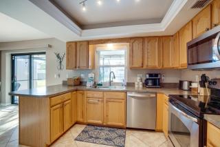 6 Mi to Beach Cape Coral Home with Private Pool - Cape Coral - 3