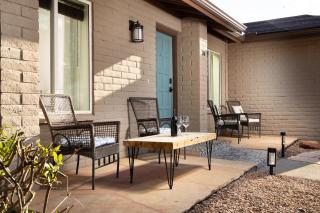 The Saddlerock House - Great Location, Views and Hot Tub! - Sedona - 3