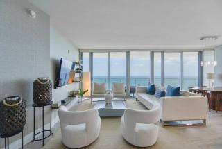 Luxury Condo with Oceanfront View in Hollywood - Hollywood - 1