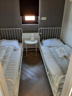 Luxe chalet op minicamping in waarde - Waarde - 3