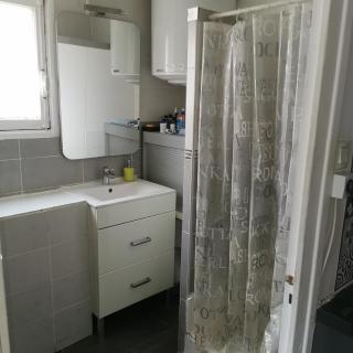 Maison 48m2 deux chambres cour privé et personnelle pour motos ou voitures 4 Pers proche mairie et bus tram - Le Pont-de-Claix - 4