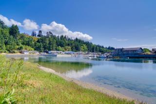 Whidbey Island Oasis Walk to Beach, Hot Tub, View - Greenbank - 8