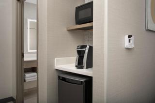 Holiday Inn Express & Suites Knoxville-Clinton by IHG - Clinton - 8