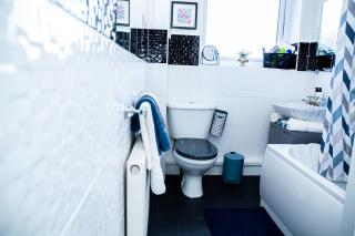 Stunning 3Bedroom Home Ideal for Long & Short Stay - Dudley - 1