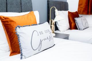 Stunning 3Bedroom Home Ideal for Long & Short Stay - Dudley - 9