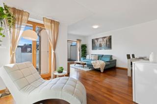 Urban Elegance Retreat - Bratislava - 0