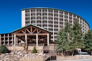 Slopeside Hotel by Seven Springs Resort - Champion - 9