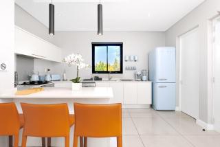 Modern Luxury apartment in Hyde Park, Sandton - 0