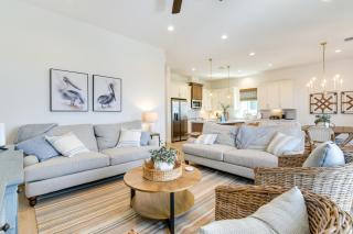 Near Terramar Beach Home with Patio in Galveston - Galveston - 0