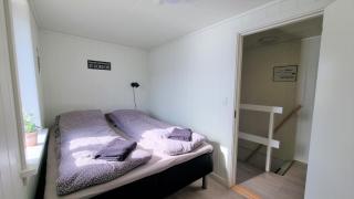 The Cozy red house with Amazing sea view - 2