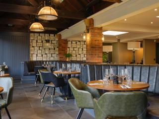 The Kingfisher - Bedford - 7