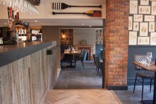 The Kingfisher - Bedford - 2