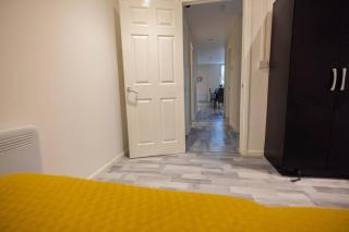 3 bedrooms Flat -wifi-freeparking-babycot-15min to Pepys park - Londra - 8