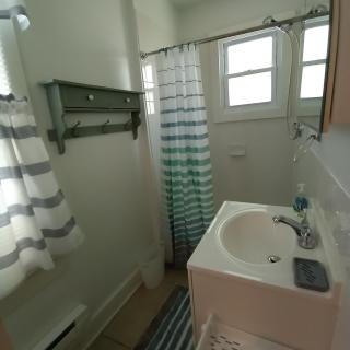 Cozy Jersey Shore Cottage near Sandy Hook Beach - 4