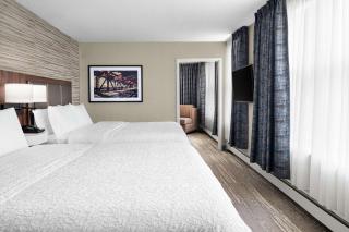 Hampton Inn & Suites Chicago-Downtown - 9