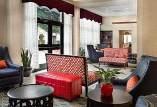 DoubleTree by Hilton Charlotte Airport - Charlotte - 6