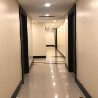 Luxury Condo in Prime BGC - No Extra Fee for 3rd Guest, Complimentary Parking & Free WiFi - Manila - 4
