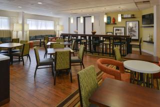Hampton Inn Carbondale - Carbondale - 3