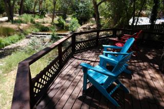 Creekside Cowa-Bungalow! - 8