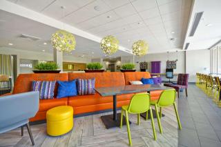 Home2 Suites By Hilton Blue Ash Cincinnati - 4