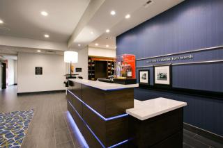 Hampton Inn & Suites Dallas/Ft. Worth Airport South - Euless - 5