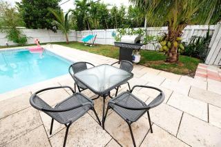 Beach Vacation Home 4 BR w/ Pool near West Palm Beach - 6