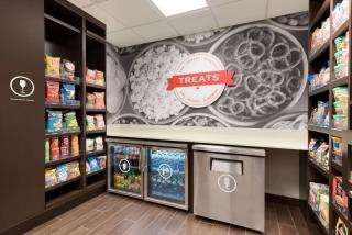 Hampton Inn & Suites Kenosha - Kenosha - 3