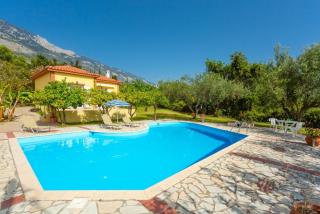 Villa Russa Dionisis - Trapezaki - 7