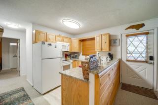 Walk to Ski Lift Beech Mountain Condo - Beech Mountain - 3