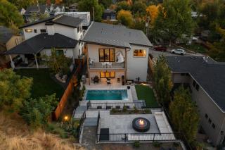 Lux North End Home: Heated Pool/Fire Pit/Theatre - Boise - 6