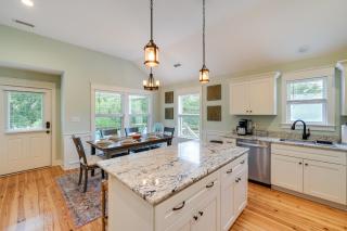 Kill Devil Hills Retreat with Gas Grill and Deck! - Kill Devil Hills - 4