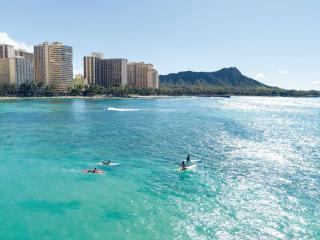 Embassy Suites by Hilton Waikiki Beach Walk - 5