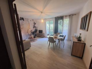 T2 à 2min du centre +parking - LʼIsle-sur-la-Sorgue - 0