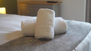 Emerald House - TV in every bedroom! - Neath - 2