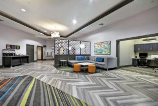 Hampton Inn & Suites Los Angeles Burbank Airport - Burbank - 8