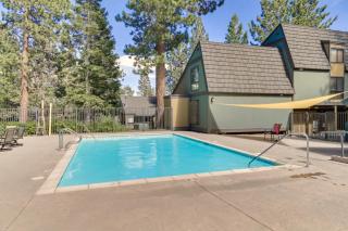 Mammoth Lakes Condo with Community Pool and Hot Tub! - 6