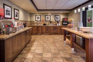 Hampton Inn and Suites - Lincoln Northeast - Lincoln - 4